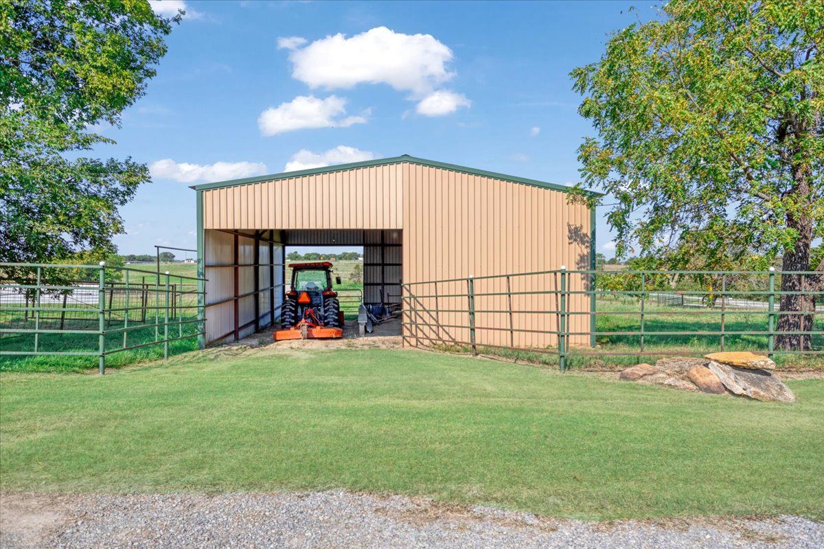 13452 Highway 22 Kenefic OK 74748