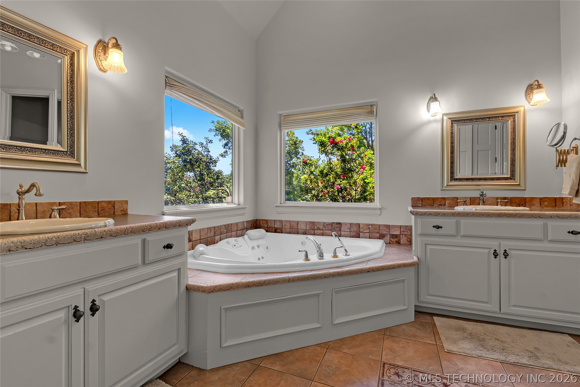 412 W Sunset Court Catoosa OK 74015