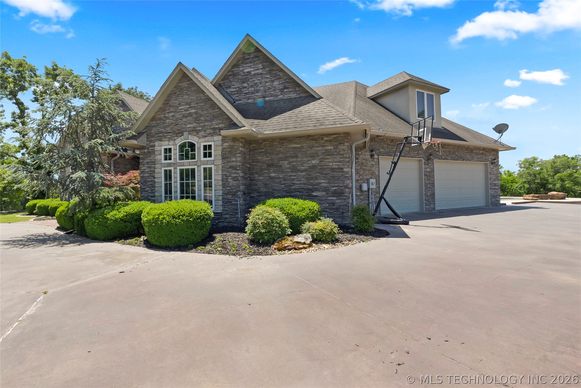 412 W Sunset Court Catoosa OK 74015