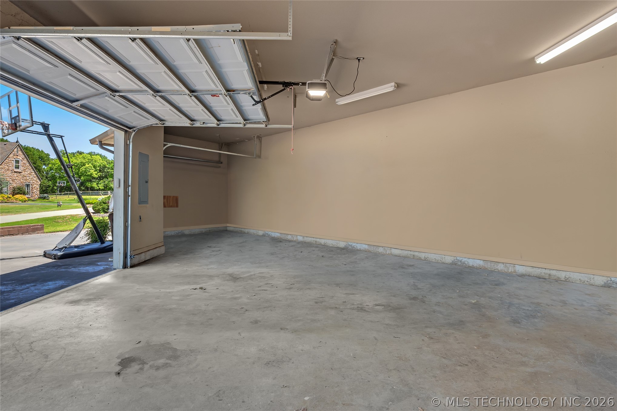 412 W Sunset Court Catoosa OK 74015