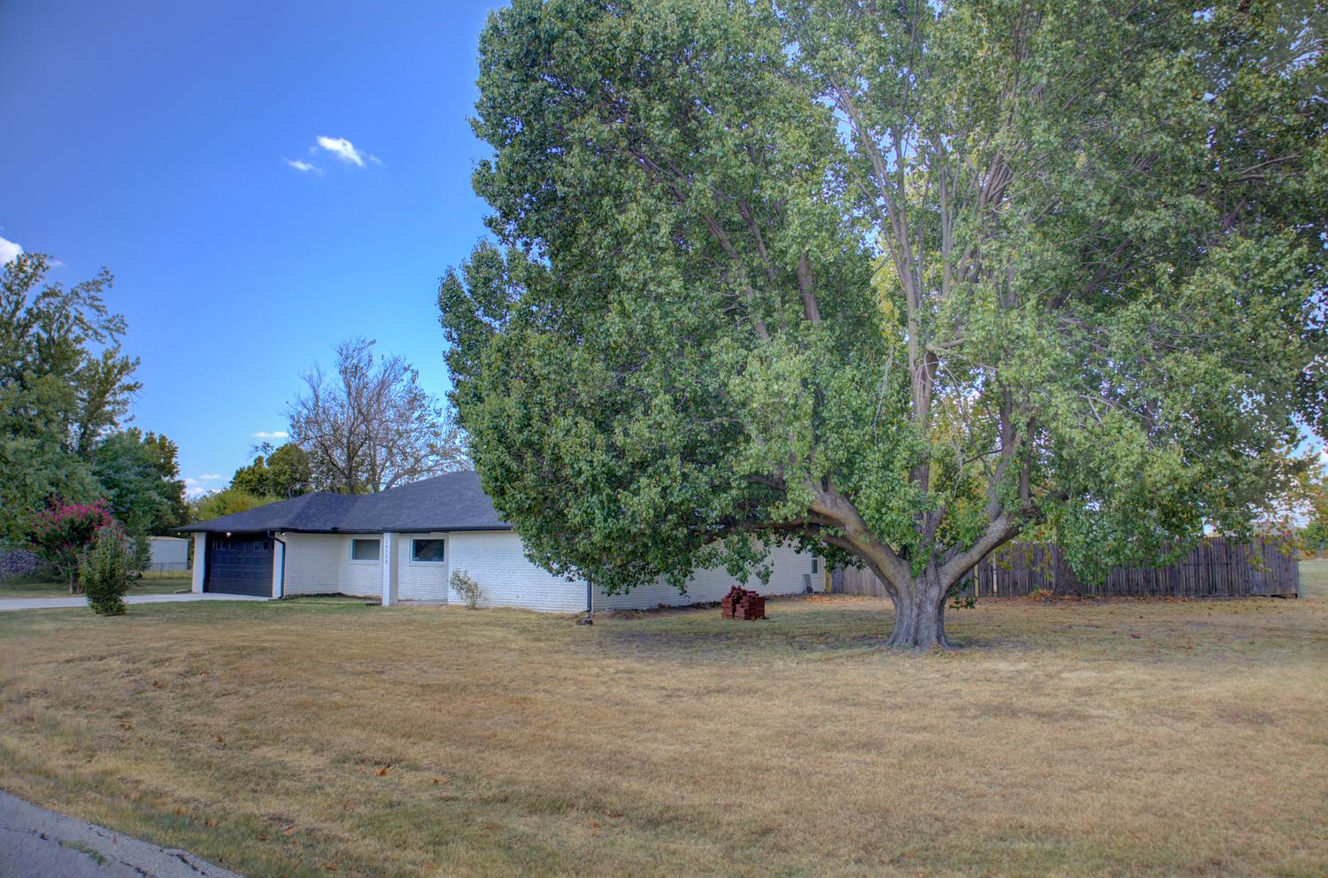 19753 E 42nd Street S Broken Arrow OK 74014
