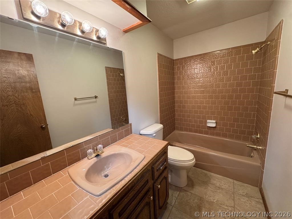 2449 Whispering Oak Drive Seminole OK 74868