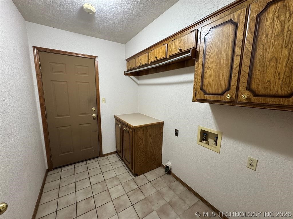 2449 Whispering Oak Drive Seminole OK 74868