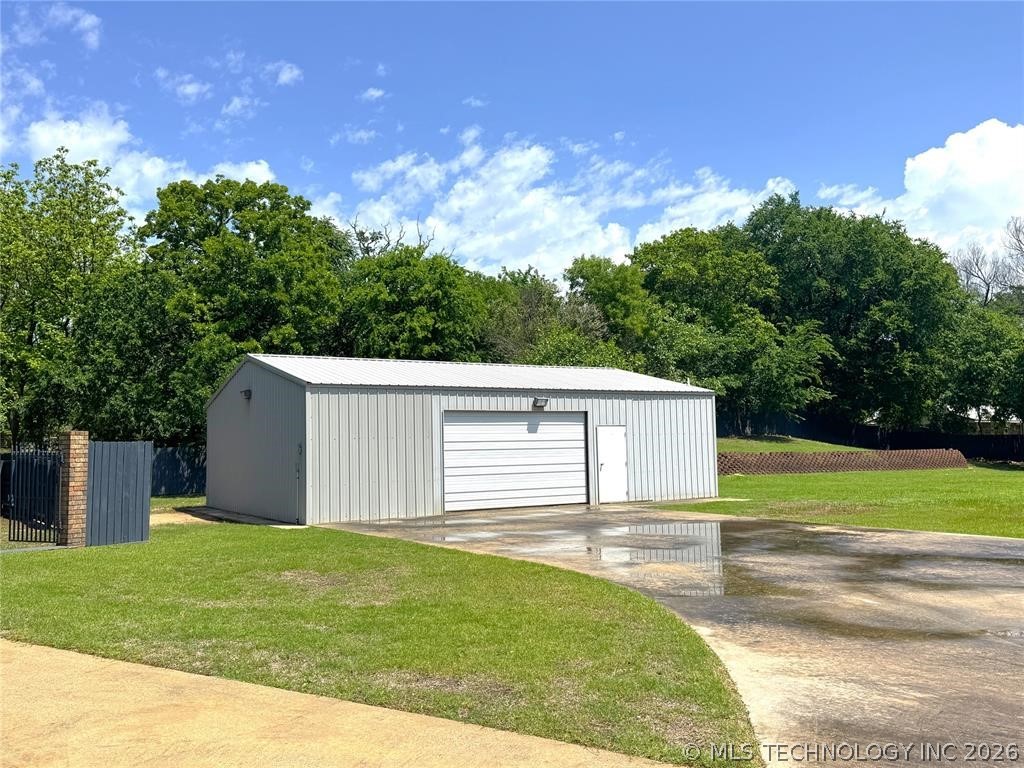 2449 Whispering Oak Drive Seminole OK 74868