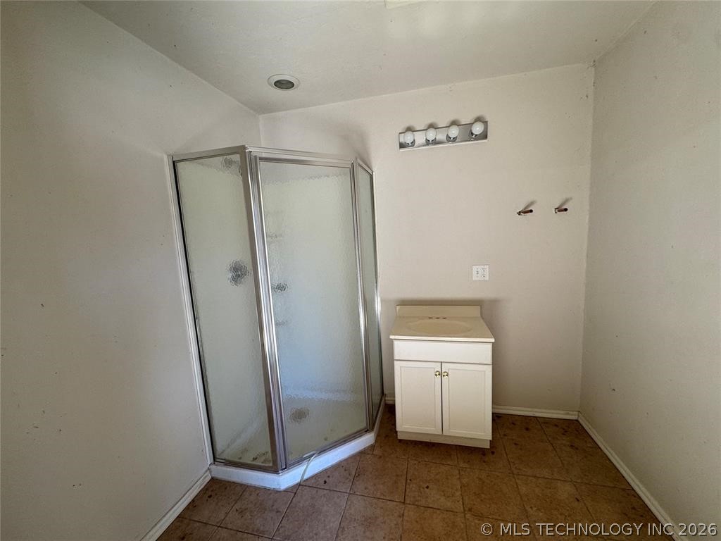 2449 Whispering Oak Drive Seminole OK 74868