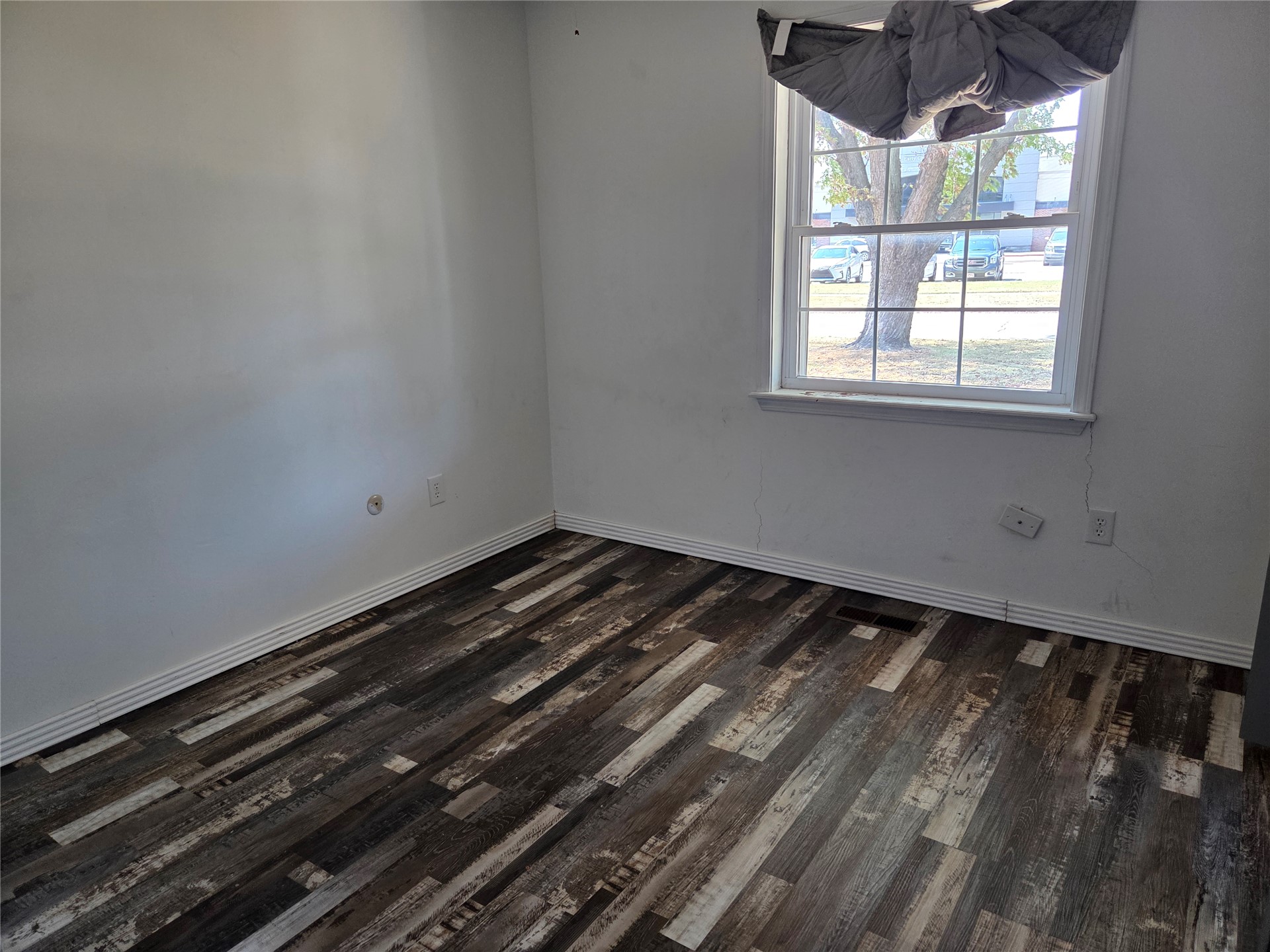 1509 Lahoma Pryor OK 74361