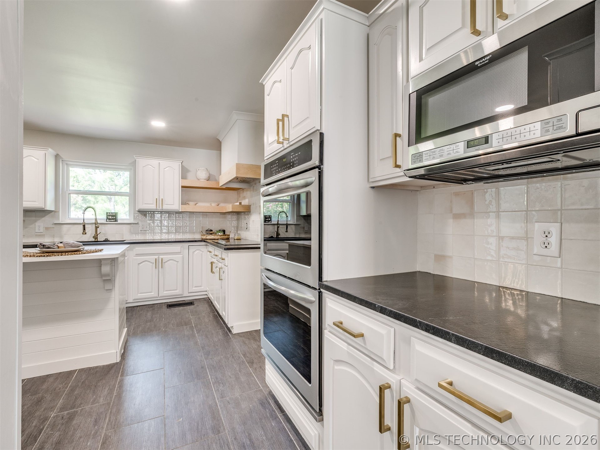 826 Lynwood Lane Broken Arrow OK 74011