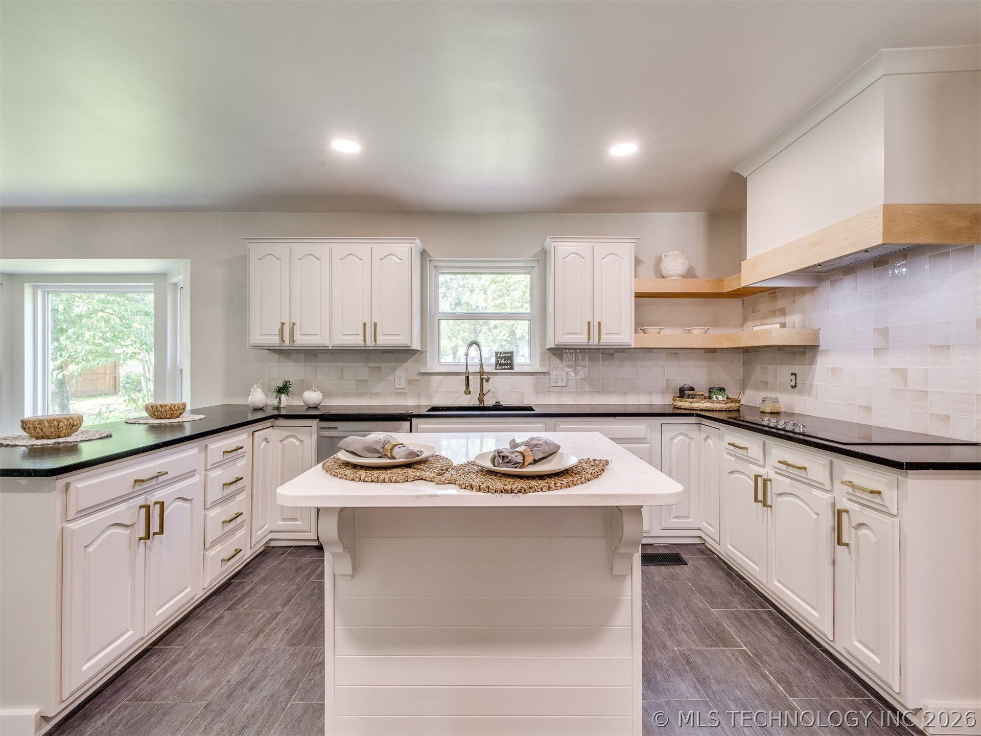 826 Lynwood Lane Broken Arrow OK 74011