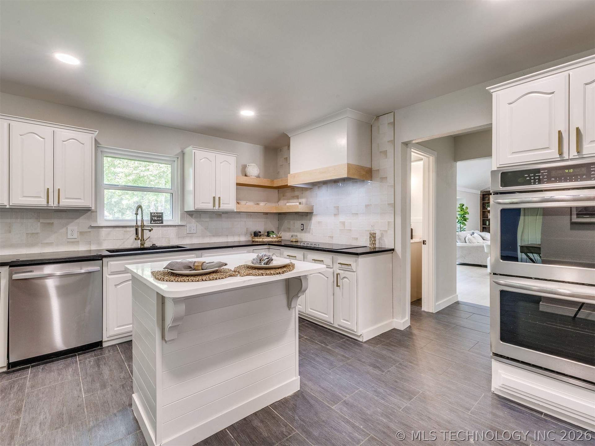 826 Lynwood Lane Broken Arrow OK 74011