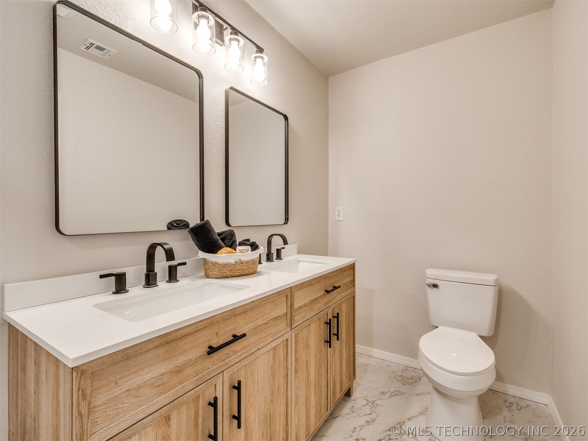 826 Lynwood Lane Broken Arrow OK 74011