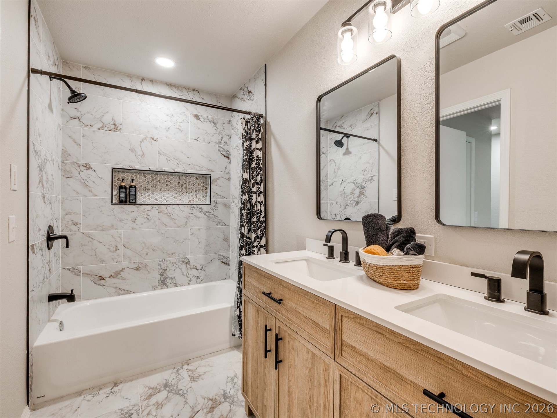 826 Lynwood Lane Broken Arrow OK 74011