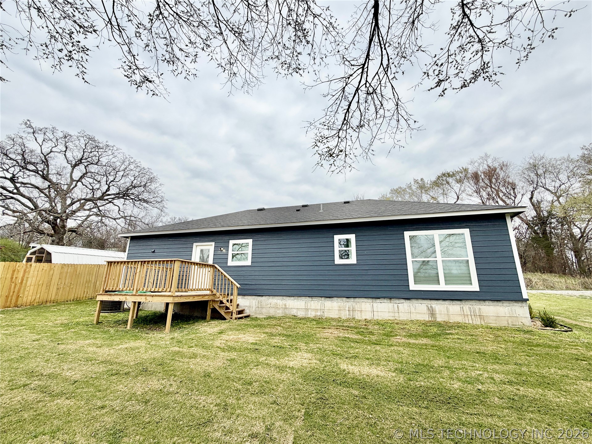 11825 W 838 Road Tahlequah OK 74464