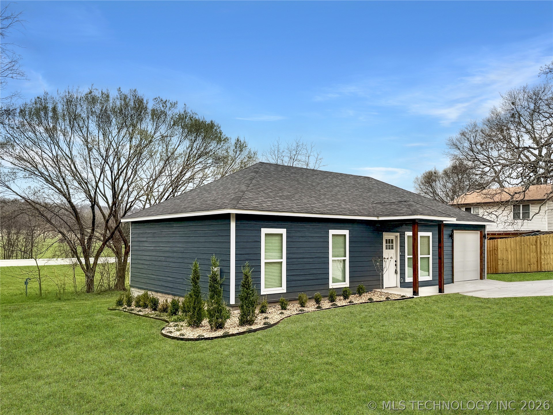 11825 W 838 Road Tahlequah OK 74464