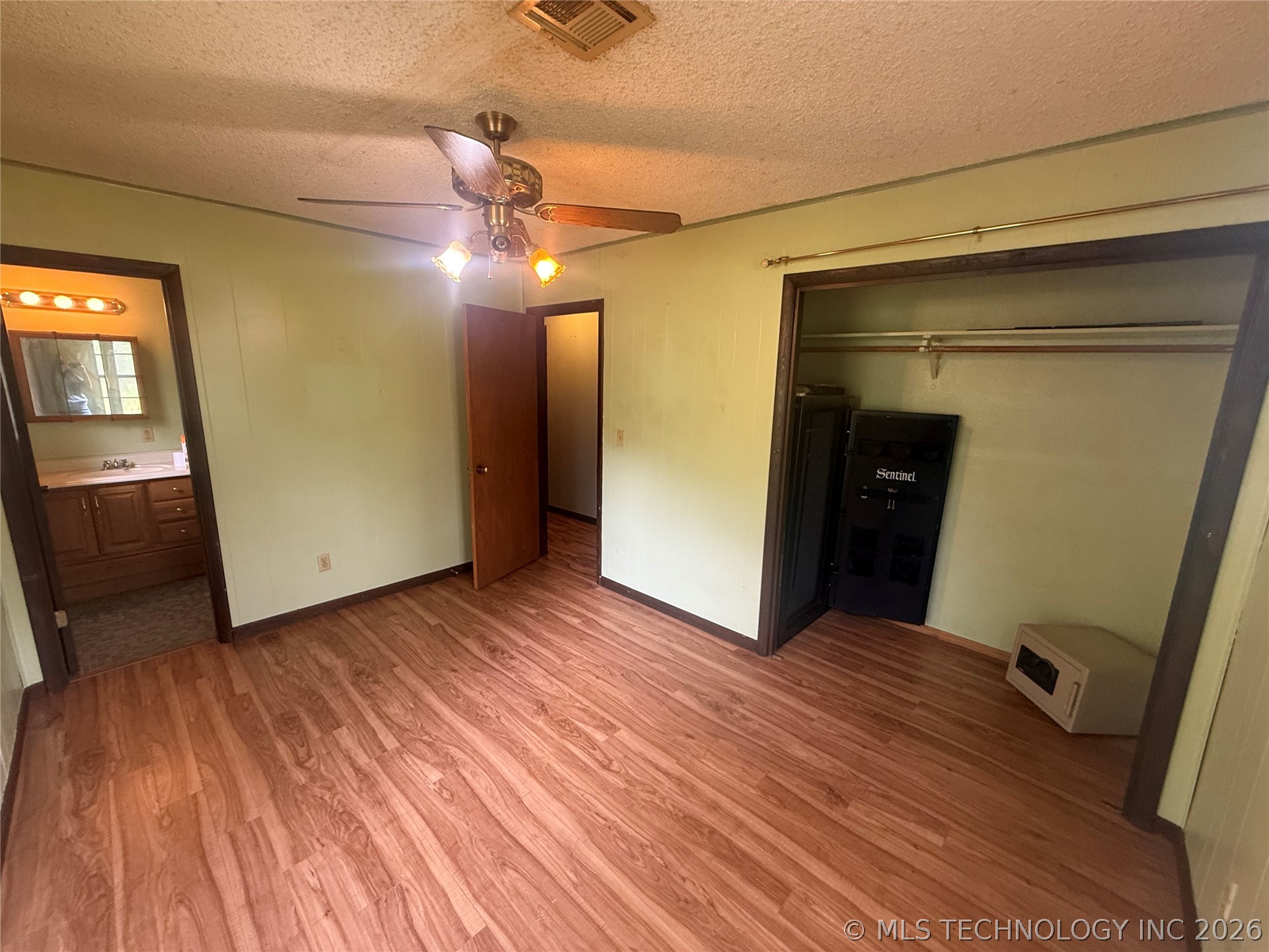 409658 E 1100 Road Checotah OK 74426