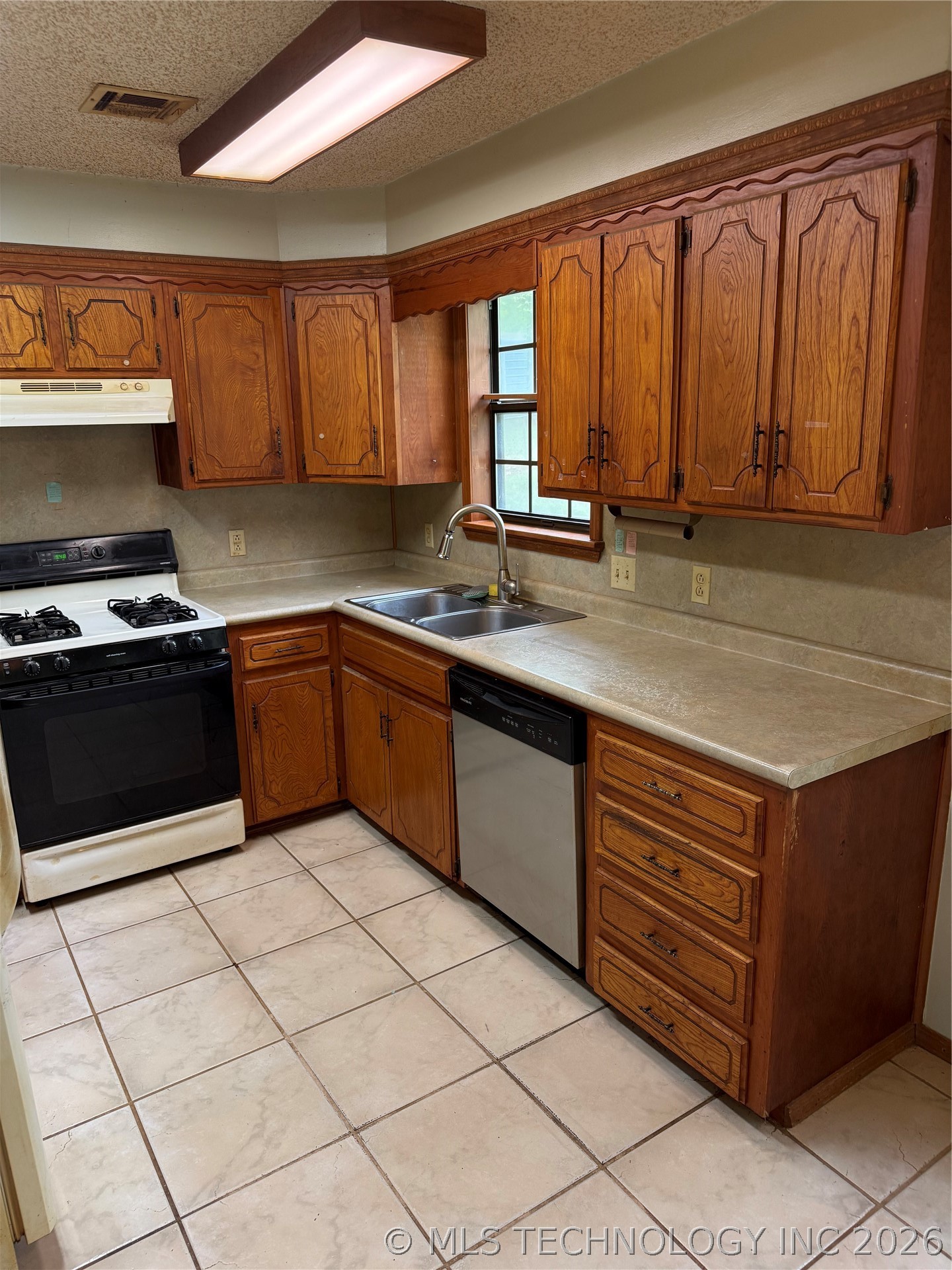 409658 E 1100 Road Checotah OK 74426