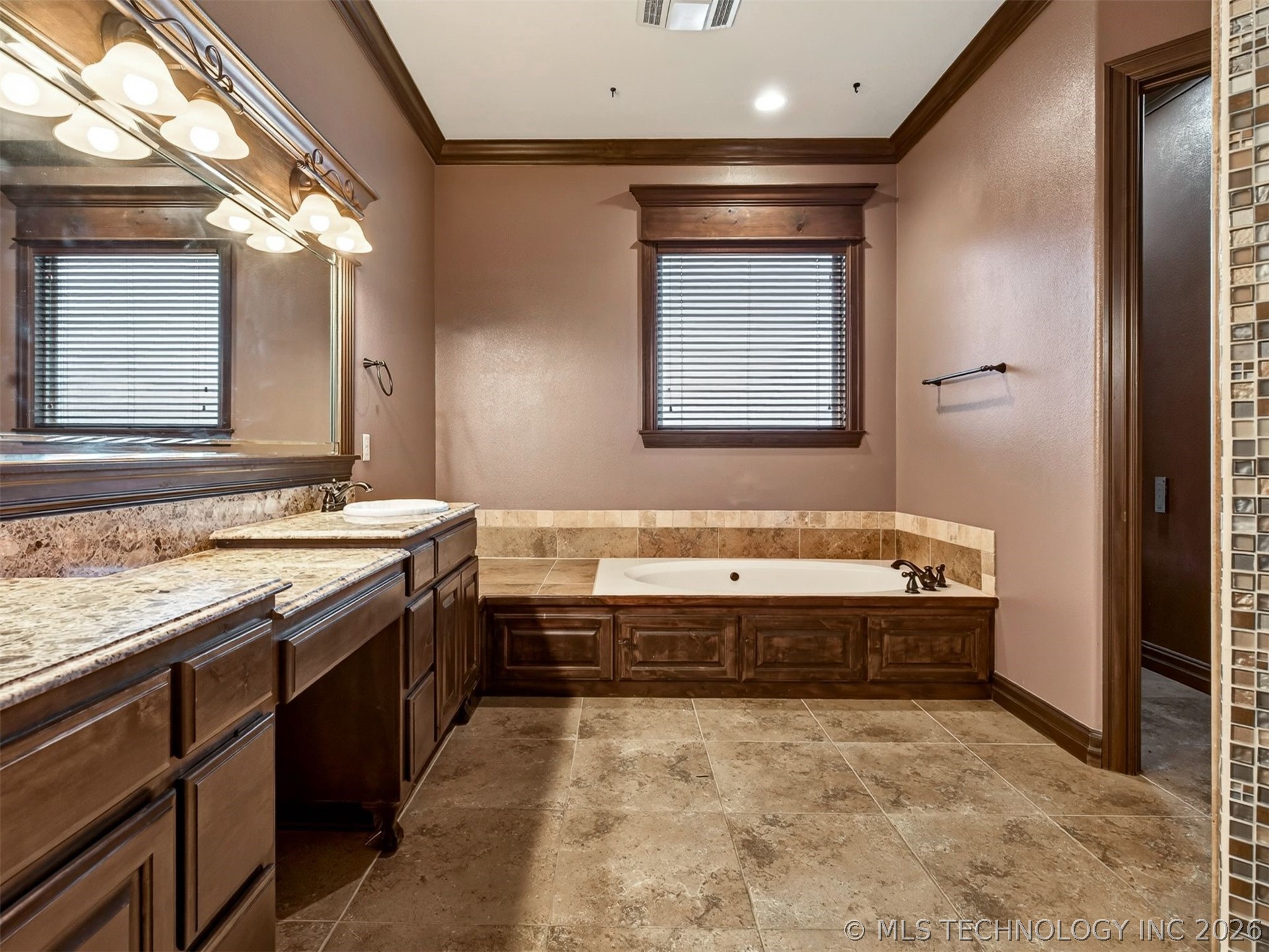 18961 Chickadee Court Owasso OK 74055