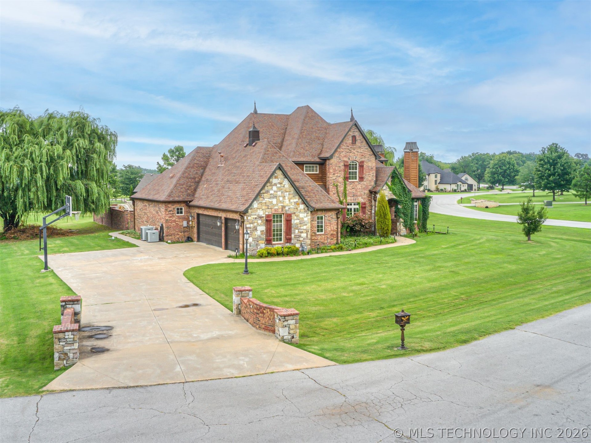 18961 Chickadee Court Owasso OK 74055