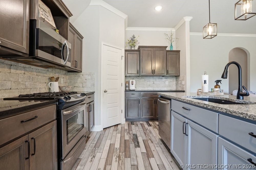 8804 N 63rd Eastavenue Owasso OK 74055