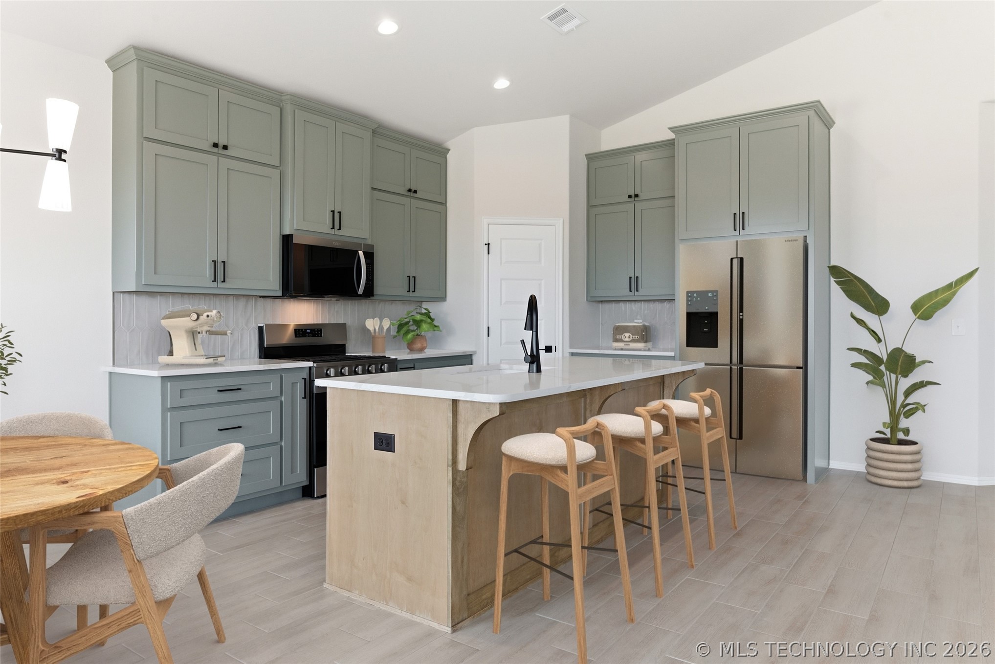 2076 W Berkeley Street Broken Arrow OK 74012