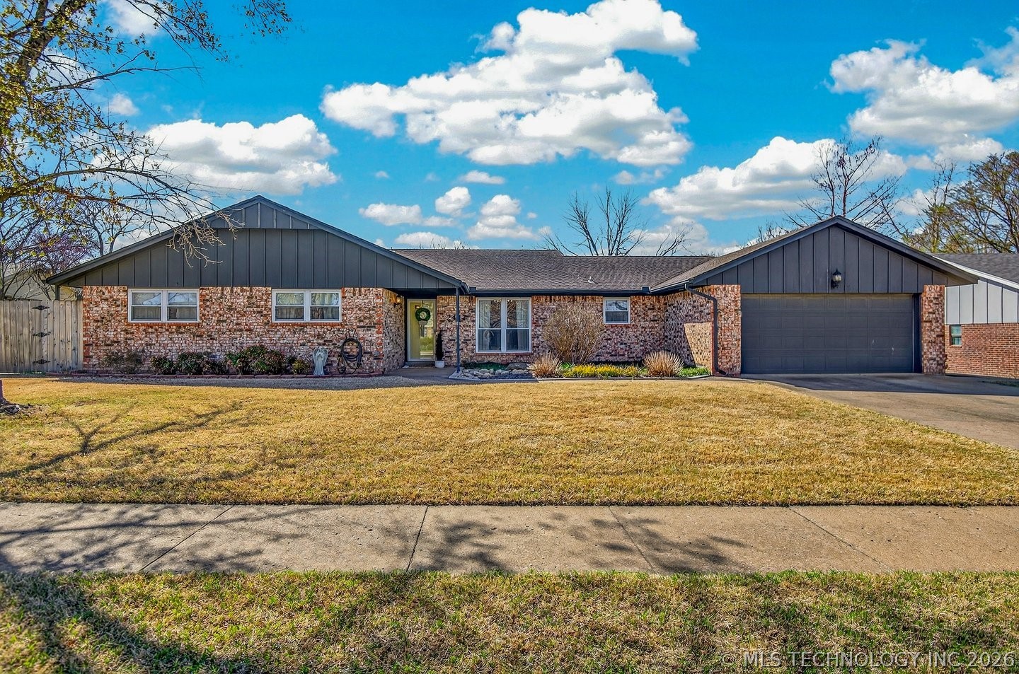 2417 Chapel Hill Road Bartlesville OK 74006