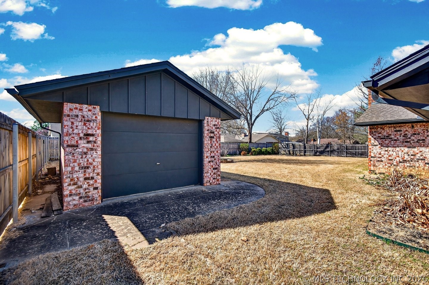 2417 Chapel Hill Road Bartlesville OK 74006