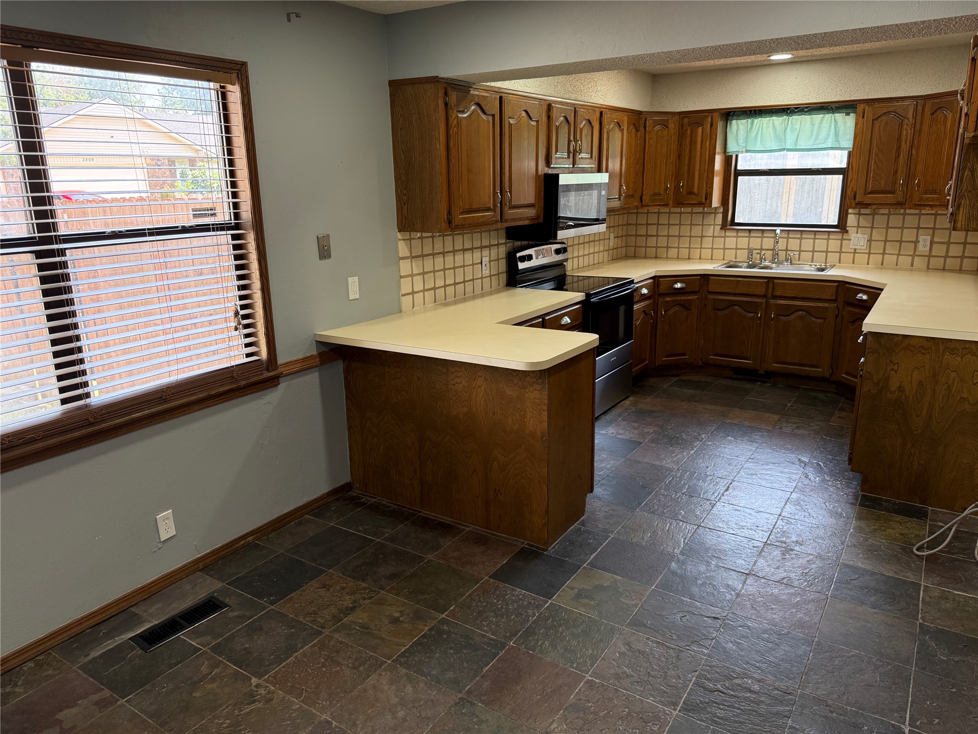 13220 E 38th Street Tulsa OK 74134
