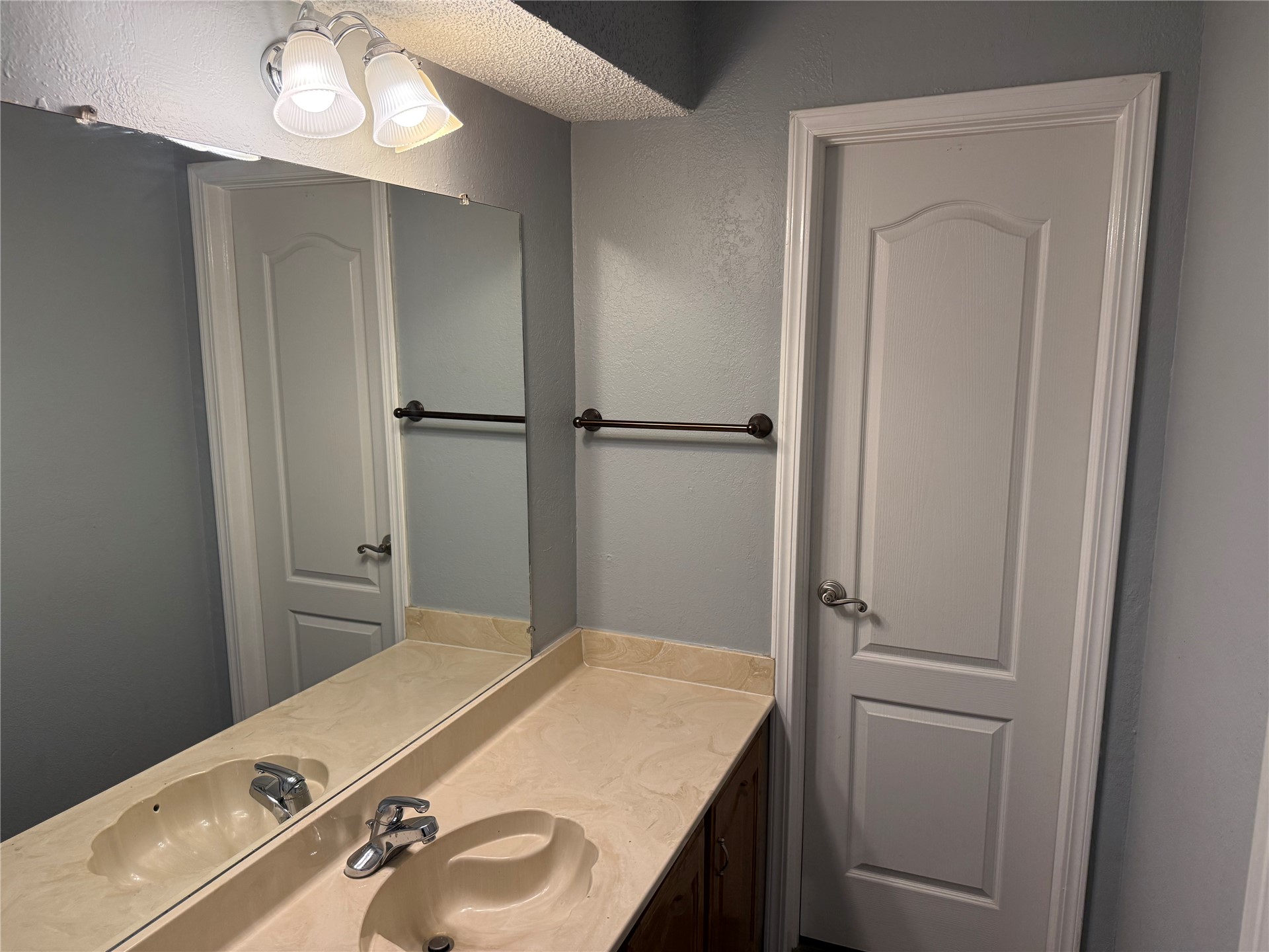 13220 E 38th Street Tulsa OK 74134