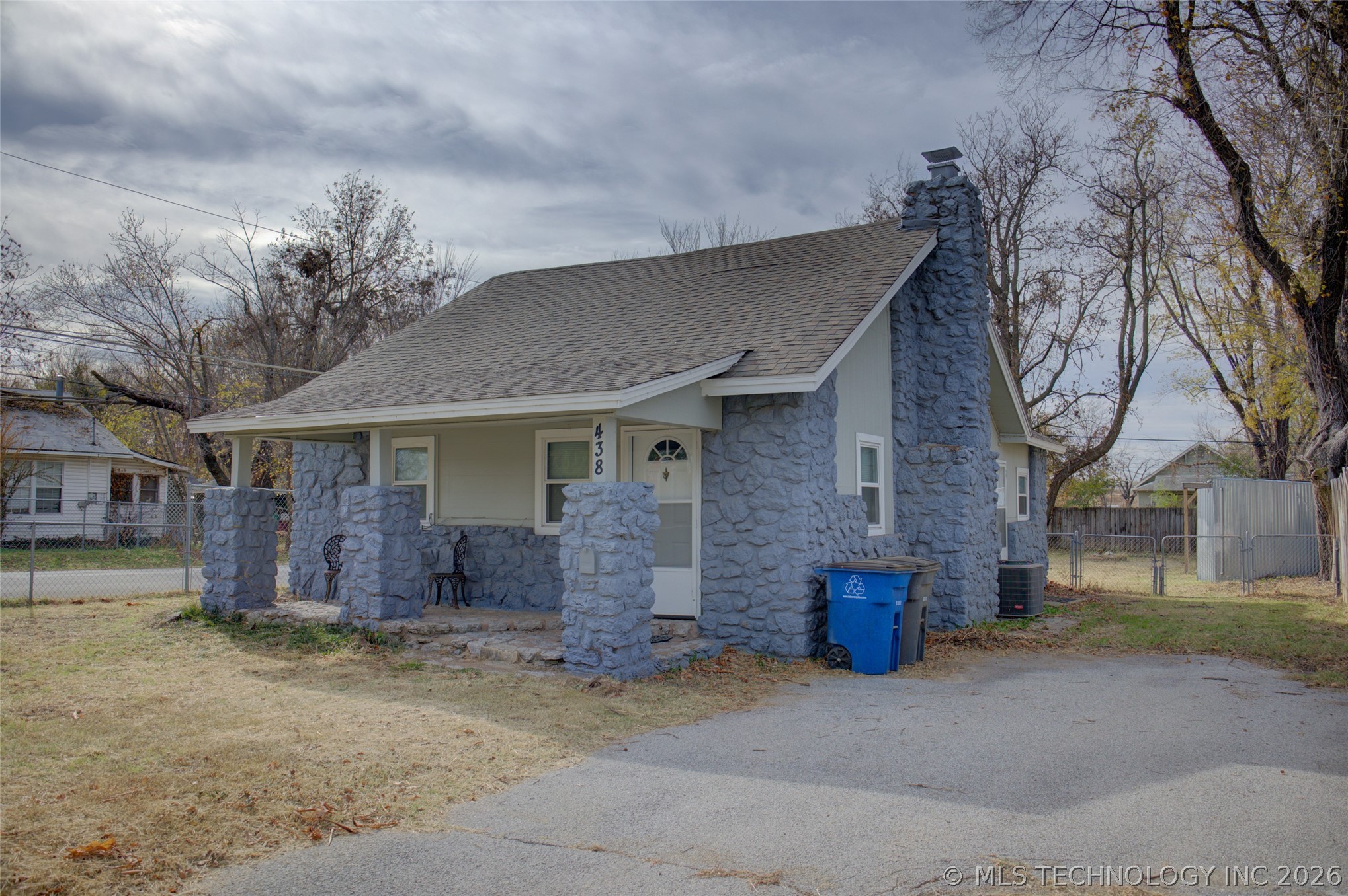 438 S 55th Westavenue Tulsa OK 74127