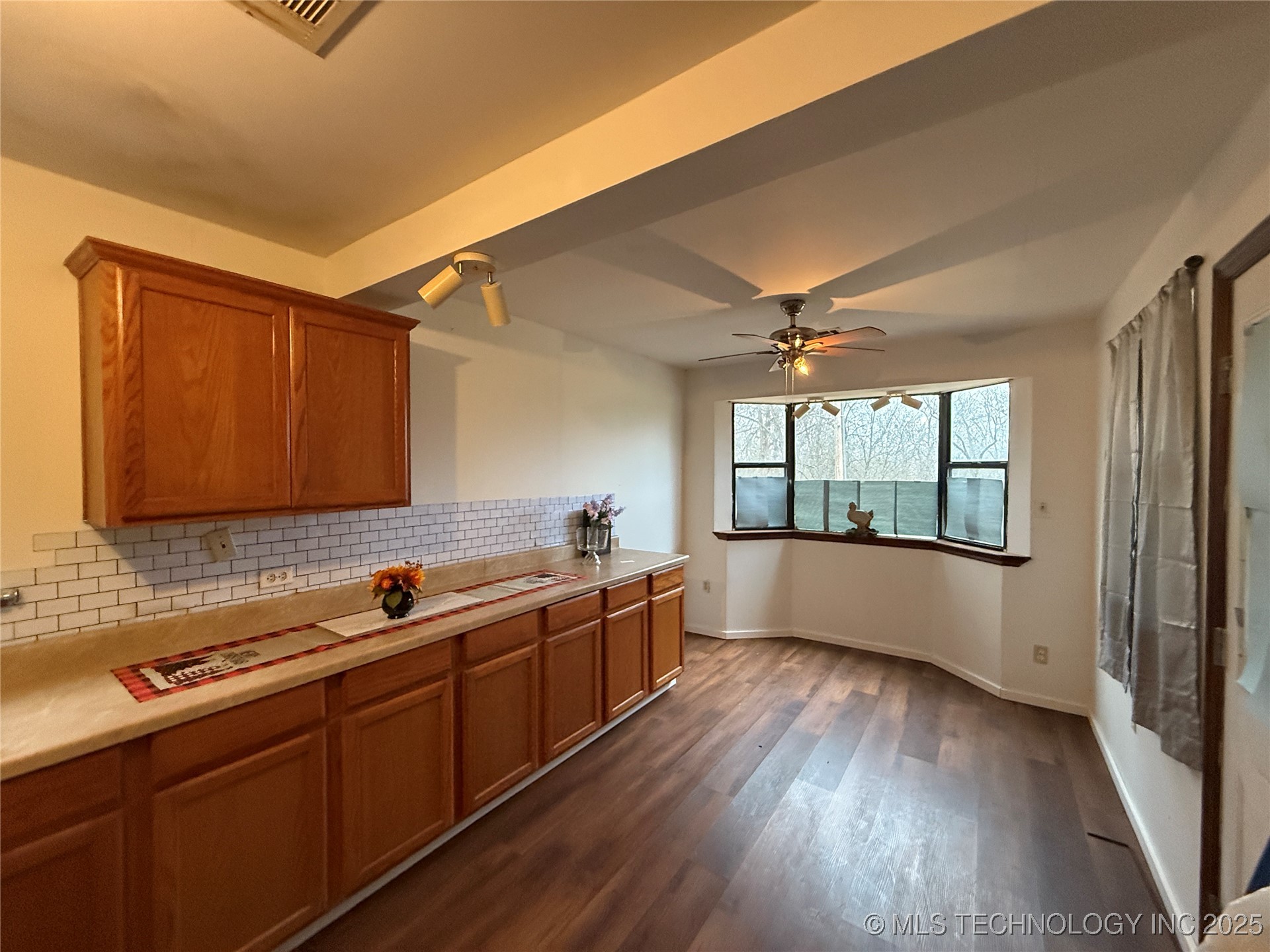 30487 S 552 Road Cookson OK 74427