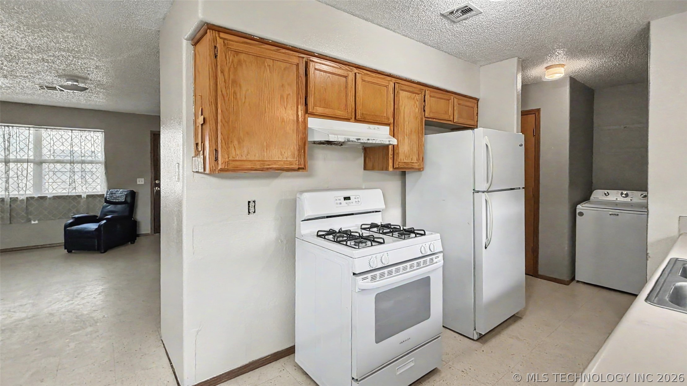1017 Carla Avenue Stilwell OK 74960