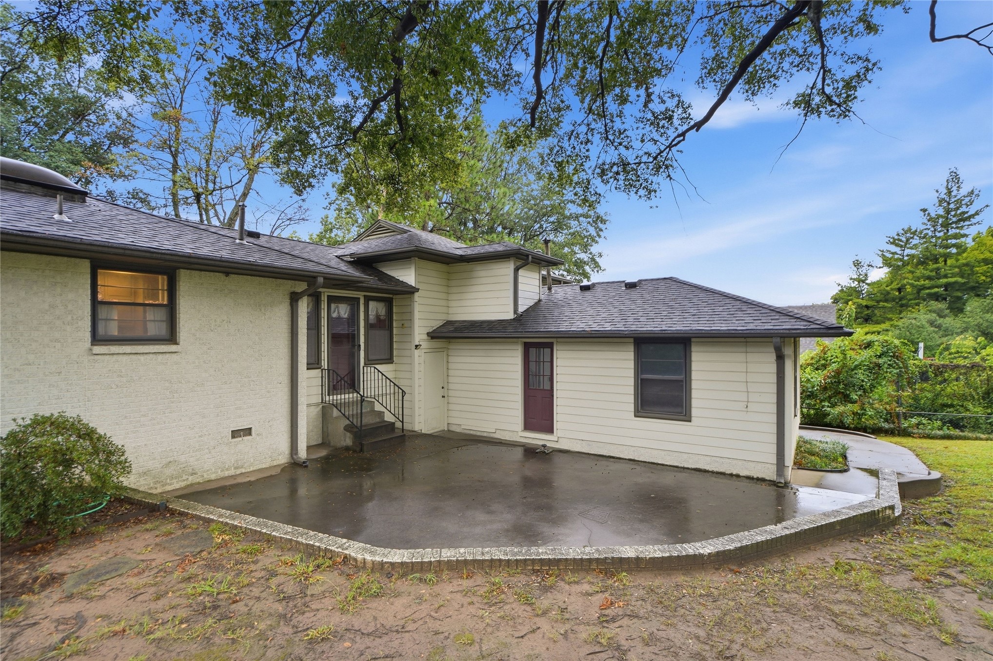 2261 E 37th Street Tulsa OK 74105