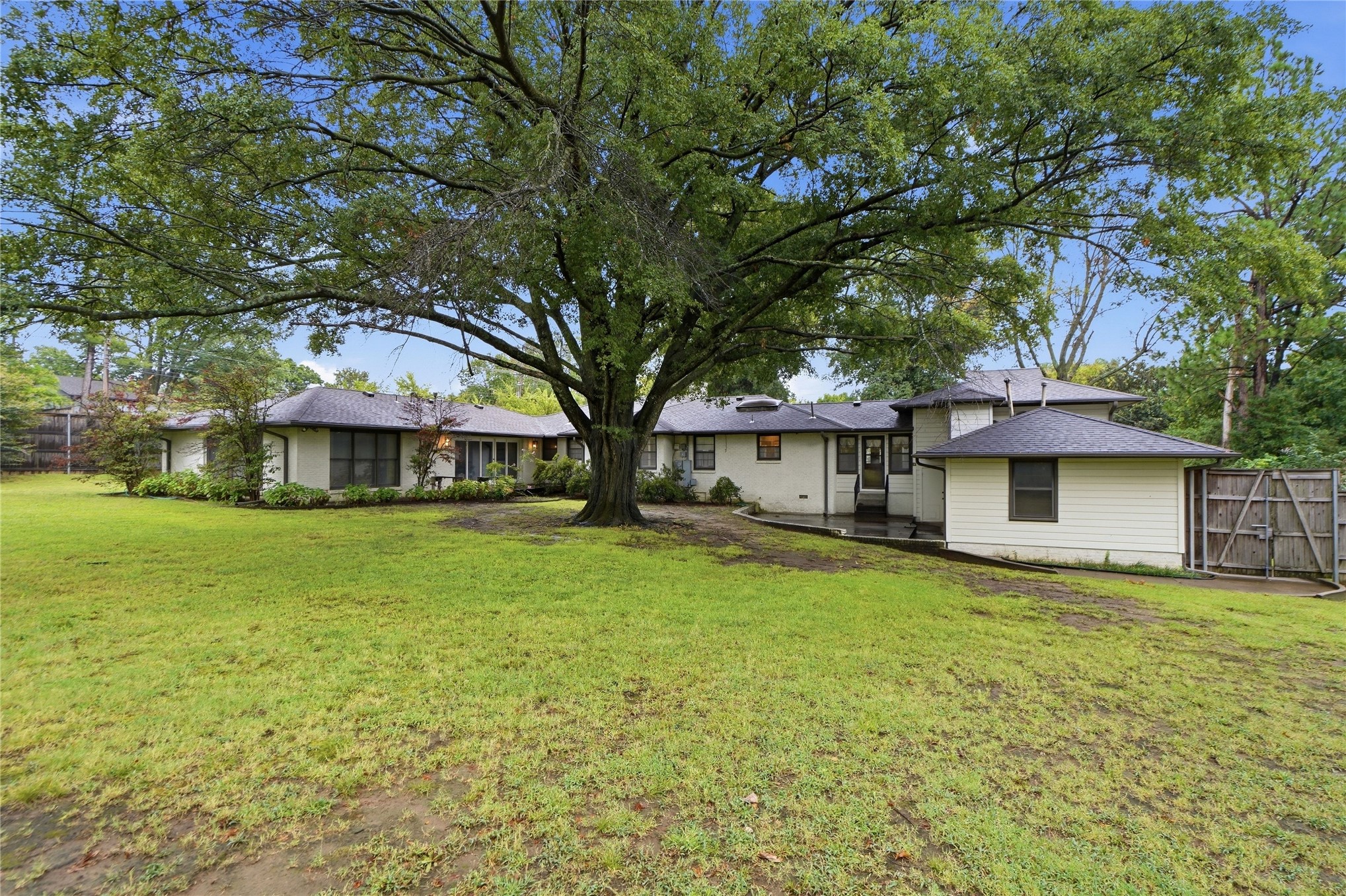 2261 E 37th Street Tulsa OK 74105