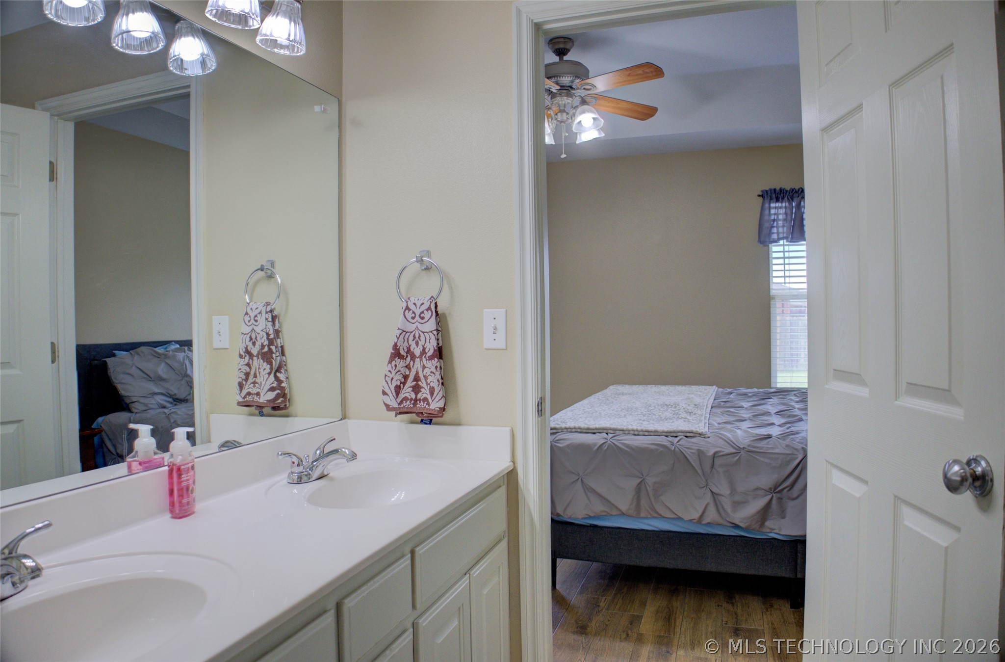 1102 E 146th Place S Glenpool OK 74033
