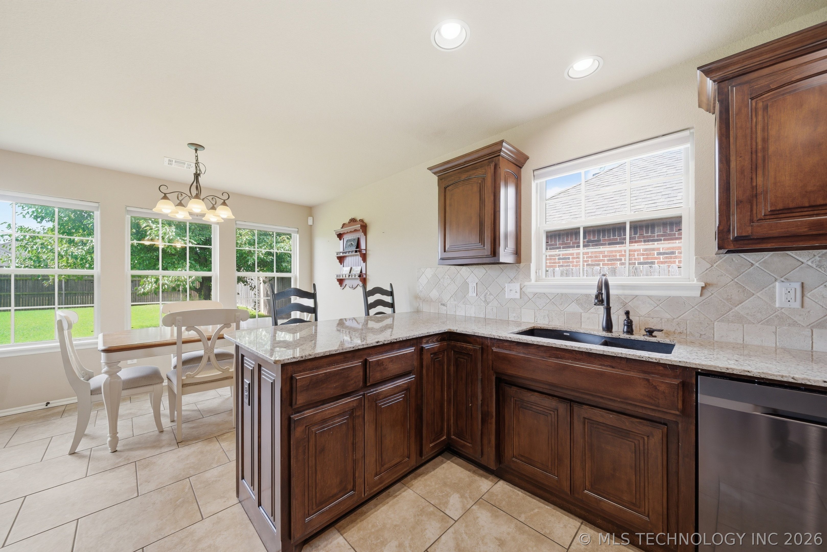 3023 W Mobile Street Broken Arrow OK 74011