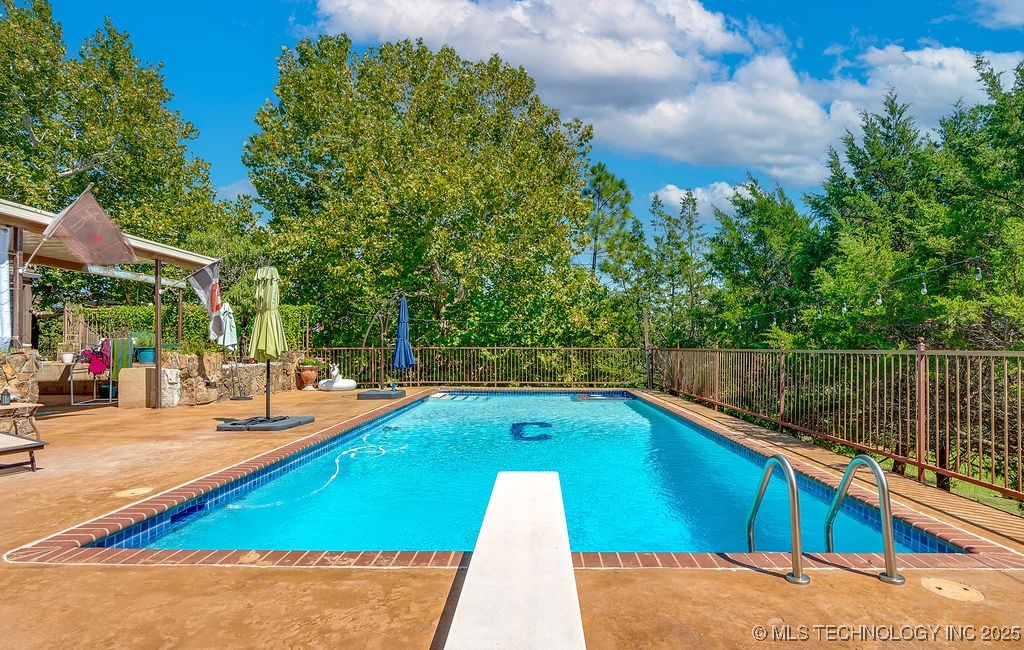 101 Hunter Drive Ada OK 74820