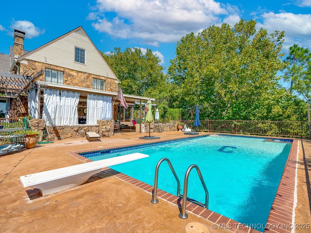 101 Hunter Drive Ada OK 74820