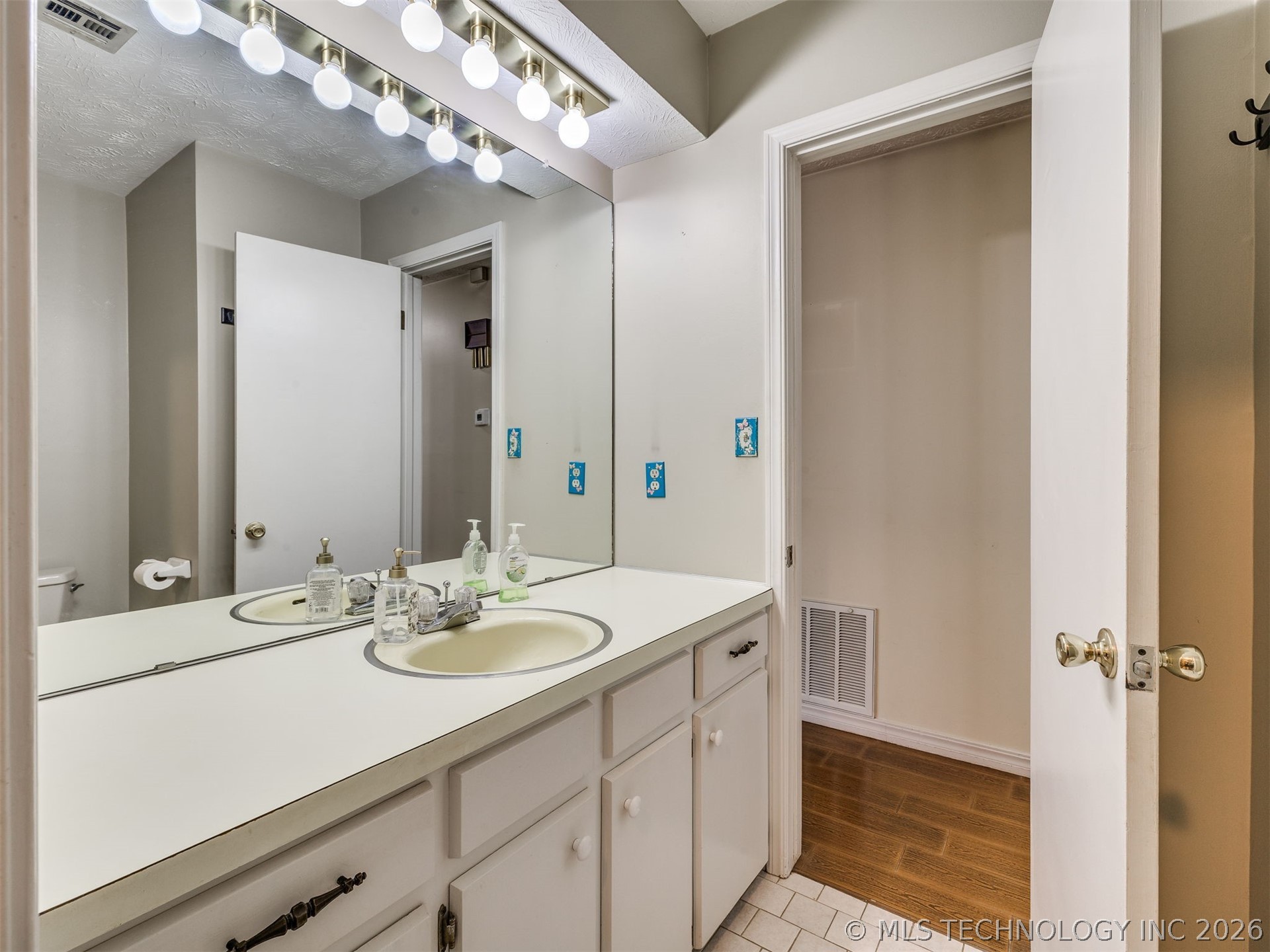 229 N Choctaw Court Claremore OK 74017
