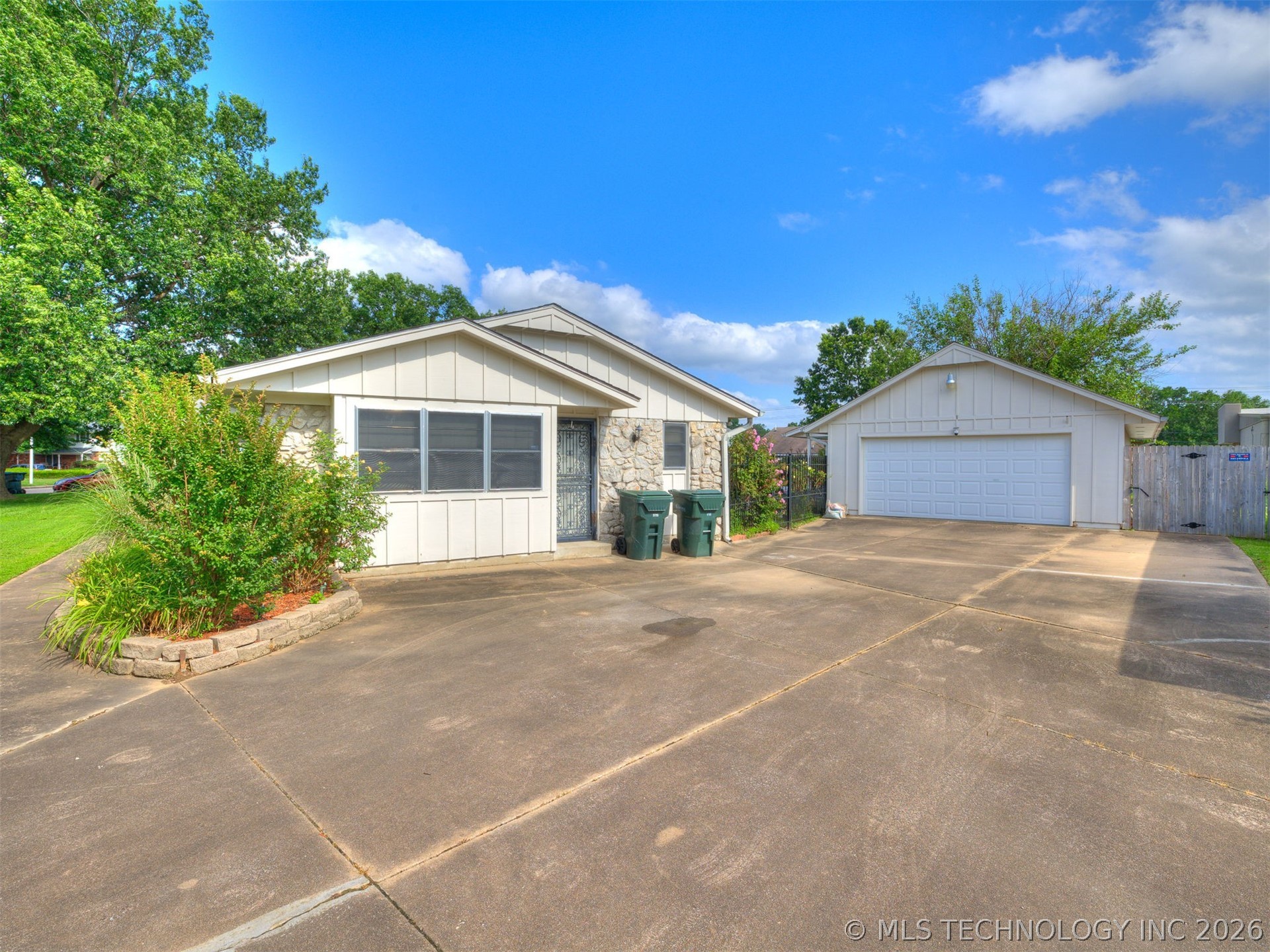 229 N Choctaw Court Claremore OK 74017
