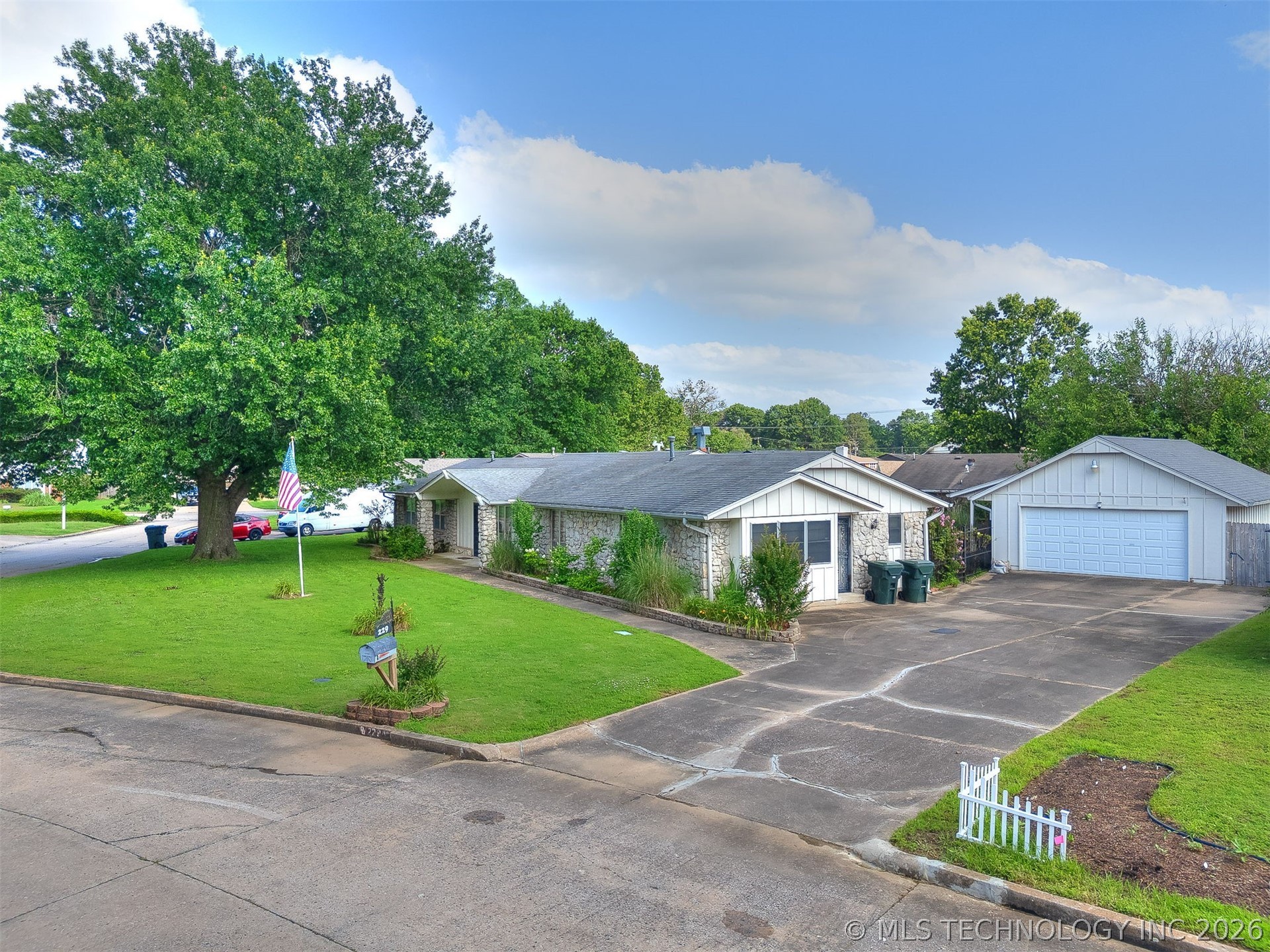 229 N Choctaw Court Claremore OK 74017