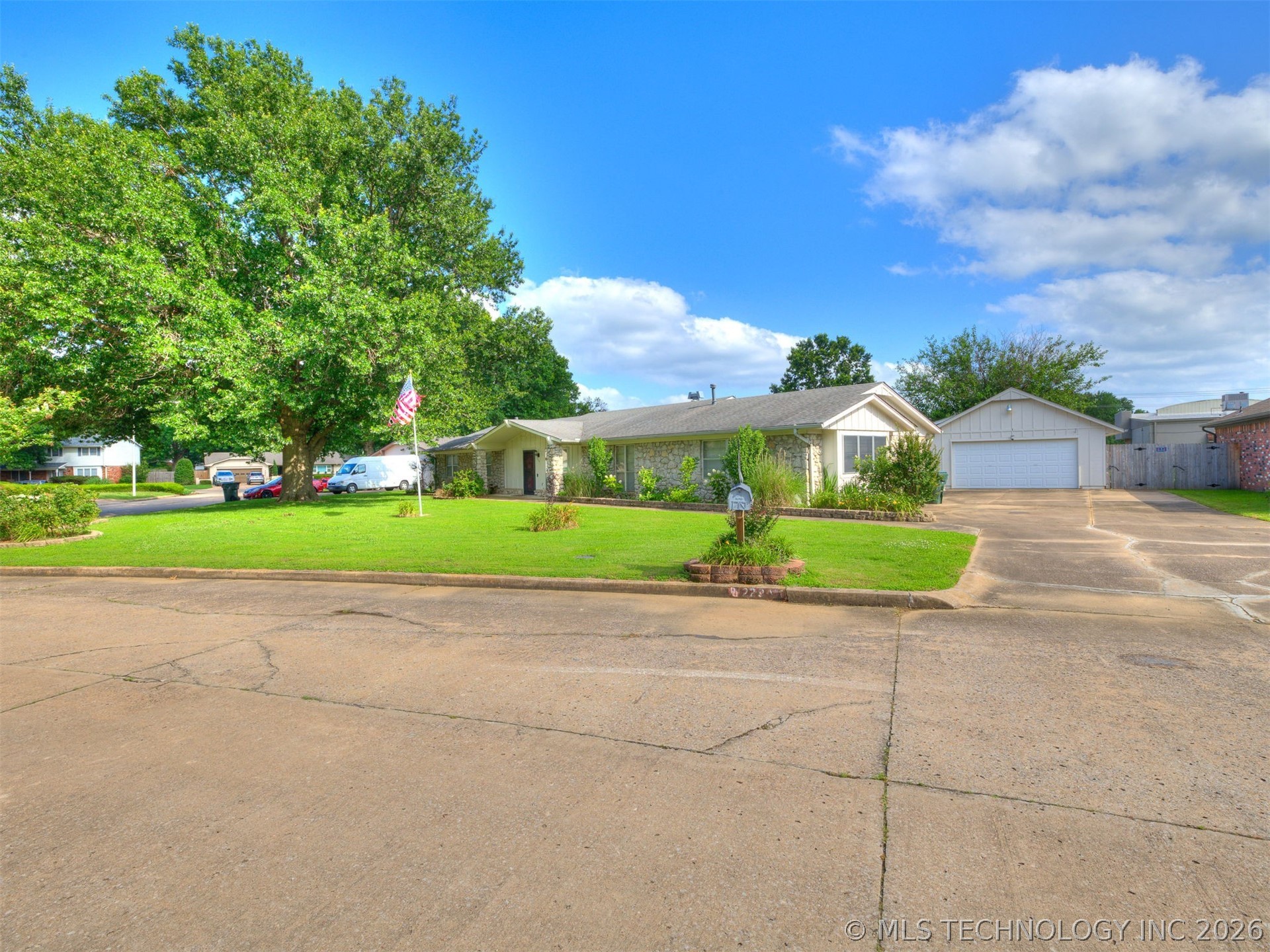 229 N Choctaw Court Claremore OK 74017