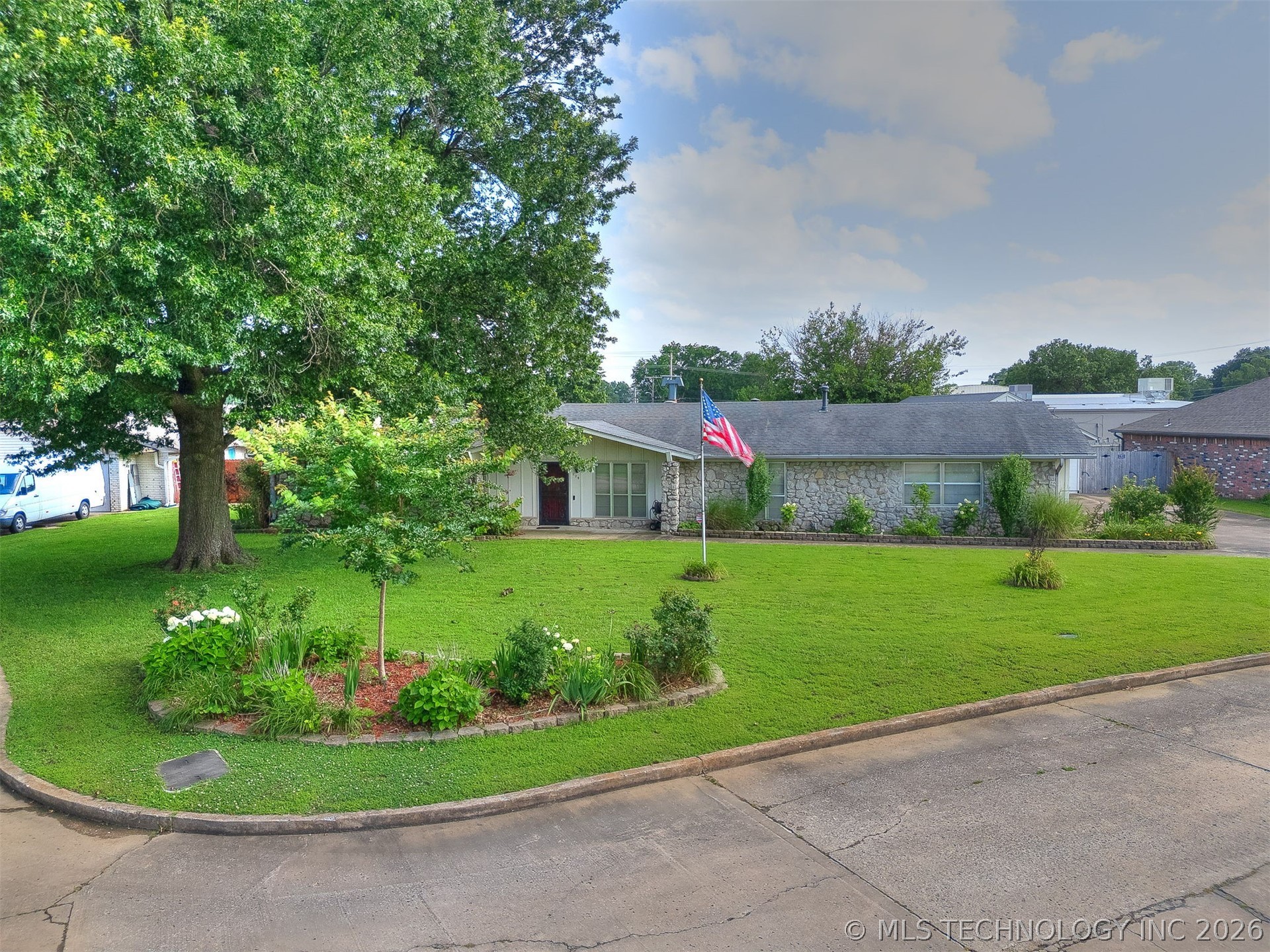 229 N Choctaw Court Claremore OK 74017