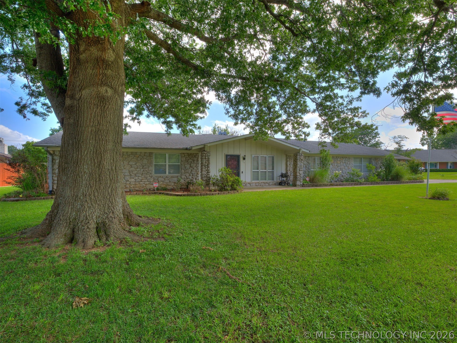 229 N Choctaw Court Claremore OK 74017