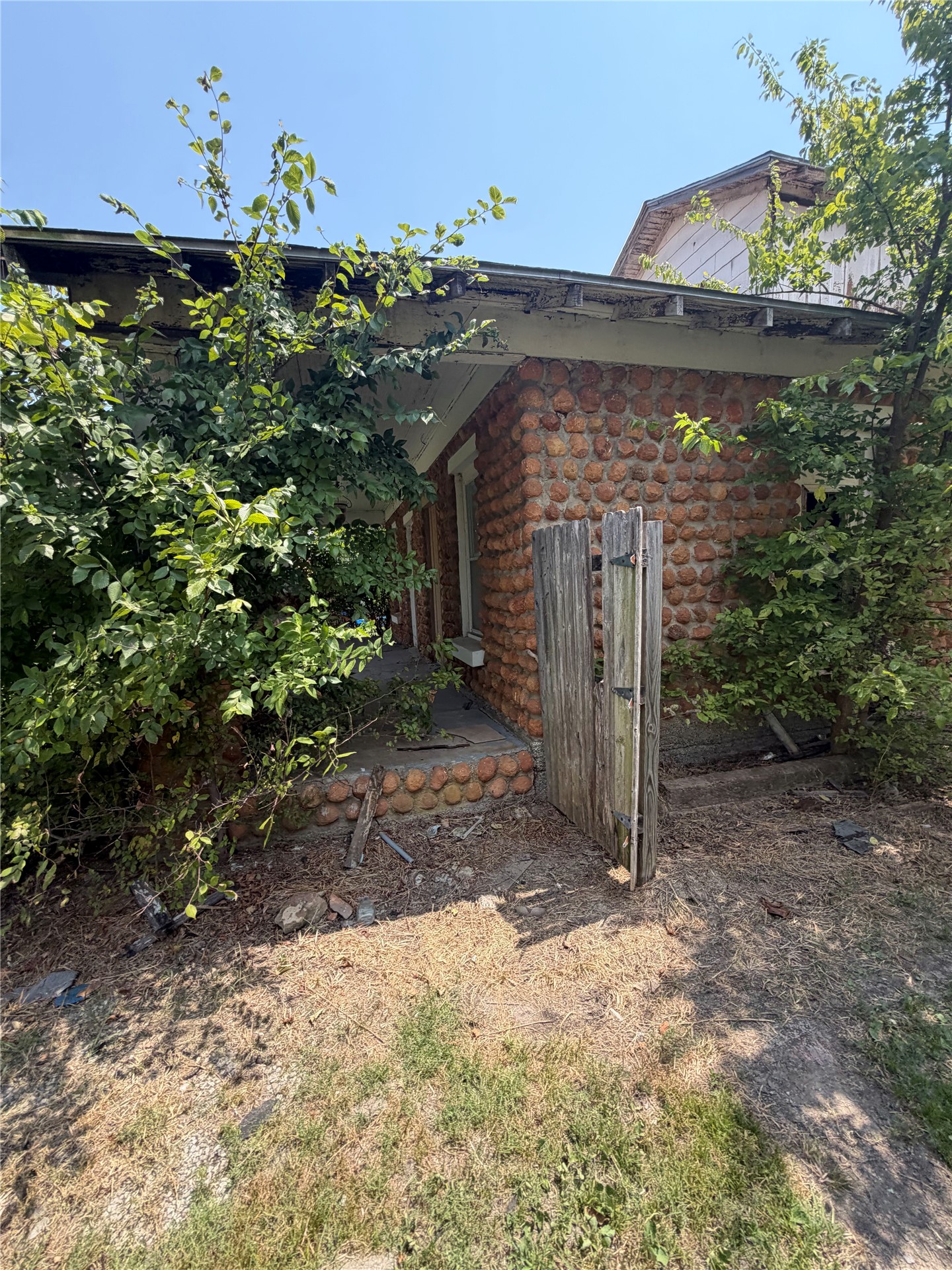 320 W 4th Street Hominy OK 74035