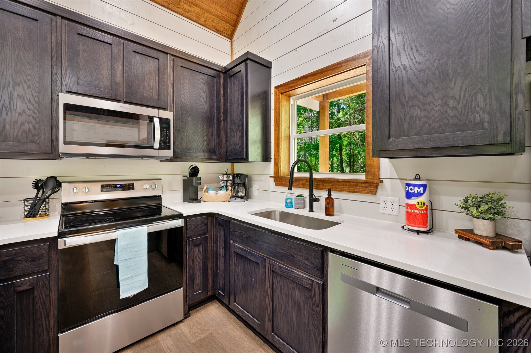 156 S Locust Trail Broken Bow OK 74728