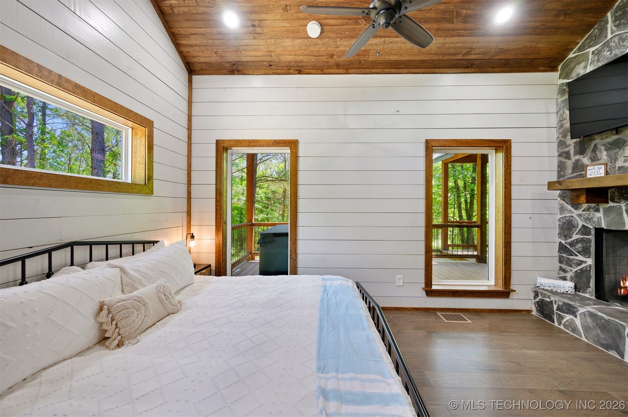 156 S Locust Trail Broken Bow OK 74728