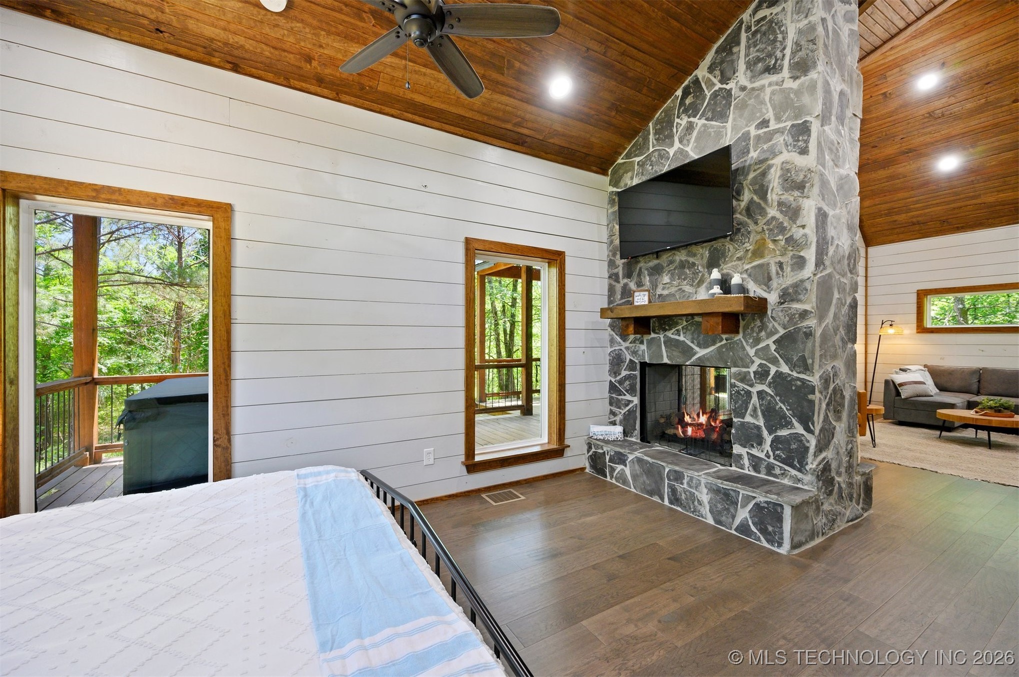 156 S Locust Trail Broken Bow OK 74728