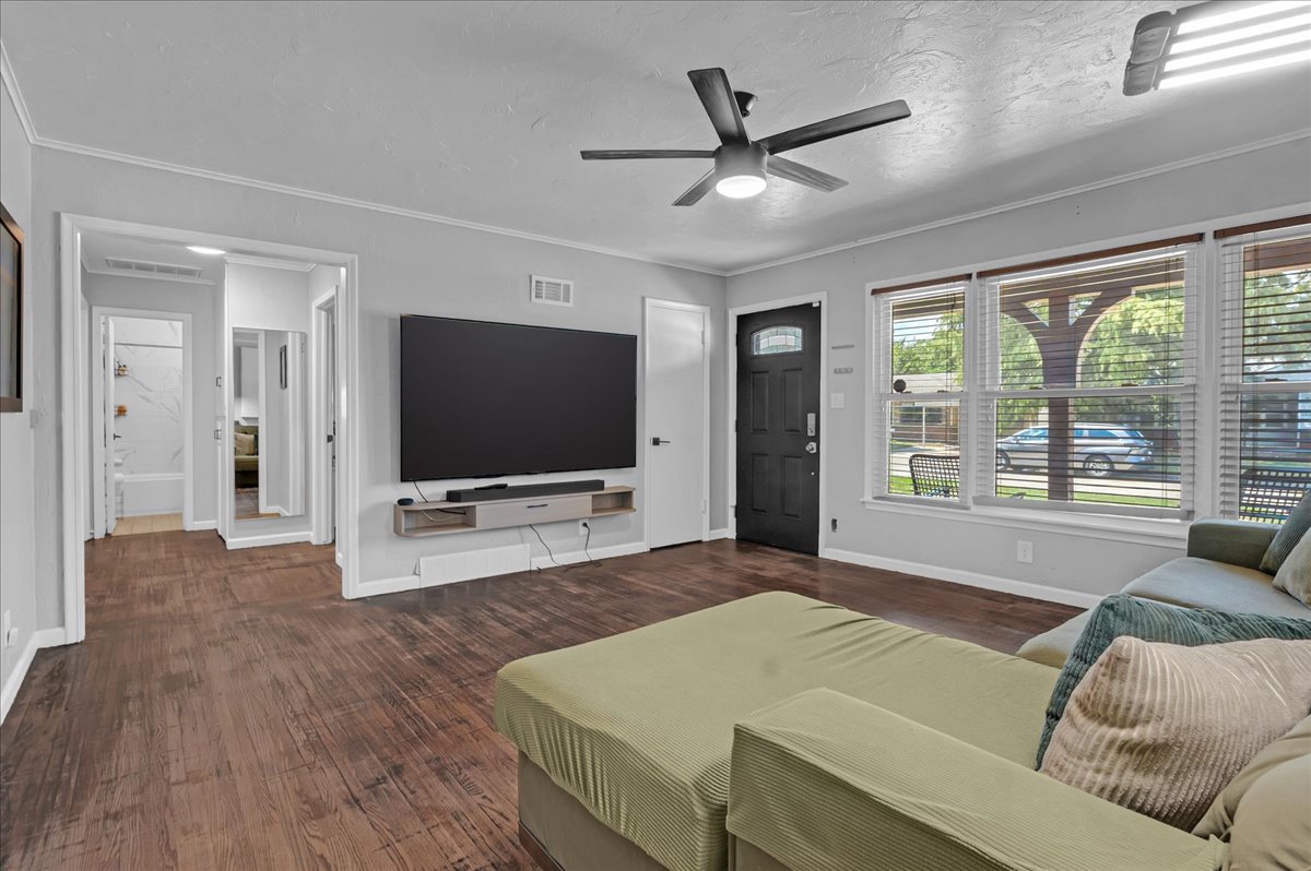 4937 S Quincy Avenue Tulsa OK 74105
