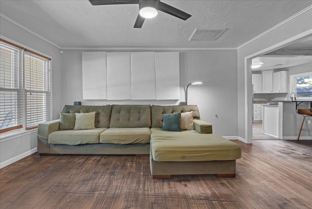 4937 S Quincy Avenue Tulsa OK 74105