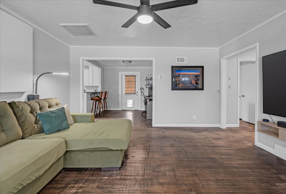 4937 S Quincy Avenue Tulsa OK 74105