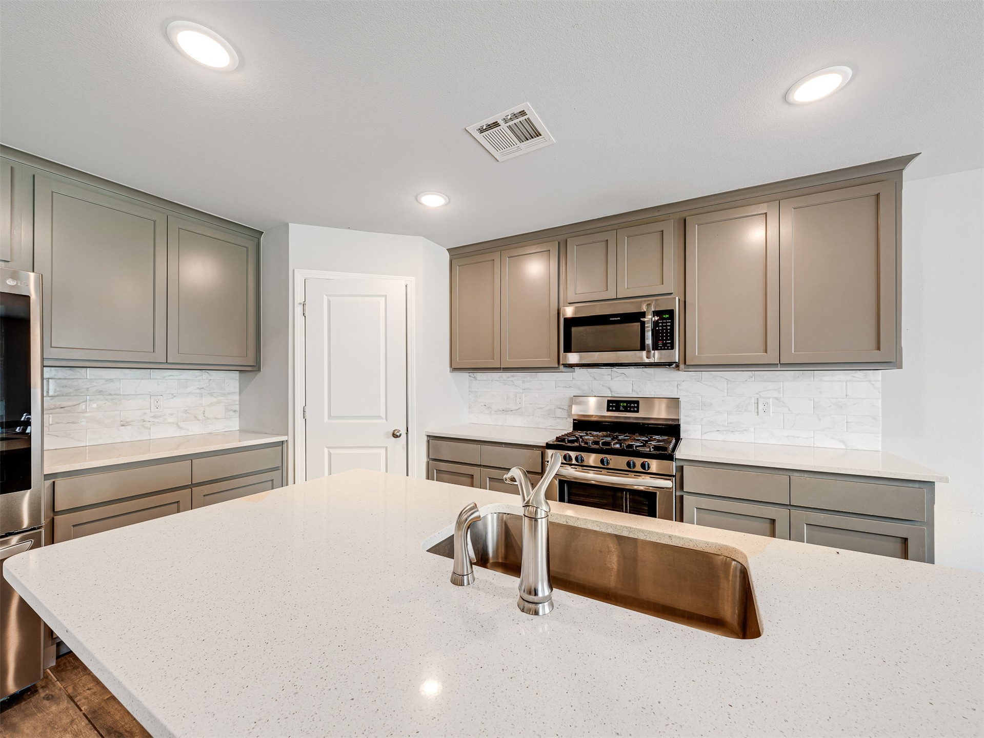 6712 S 17th Street Broken Arrow OK 74011